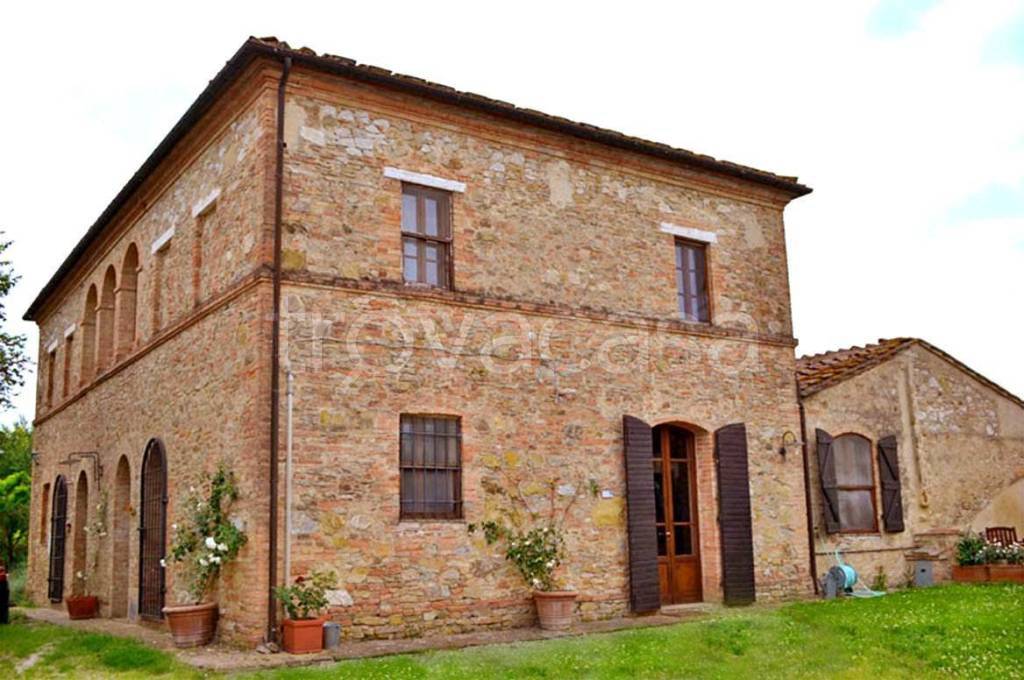 casa indipendente in vendita a Buonconvento