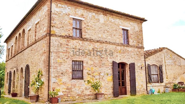 casale in vendita a Buonconvento in zona Percenna