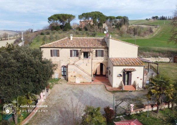 casa indipendente in vendita a Buonconvento in zona Percenna