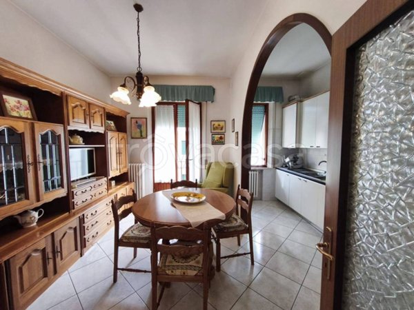 appartamento in vendita a Buonconvento in zona Percenna