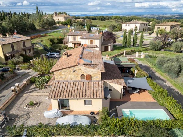 casa indipendente in vendita a Buonconvento