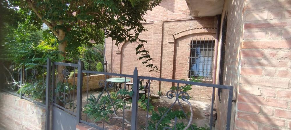 appartamento in vendita a Buonconvento in zona Percenna