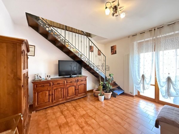 appartamento in vendita a Buonconvento in zona Percenna