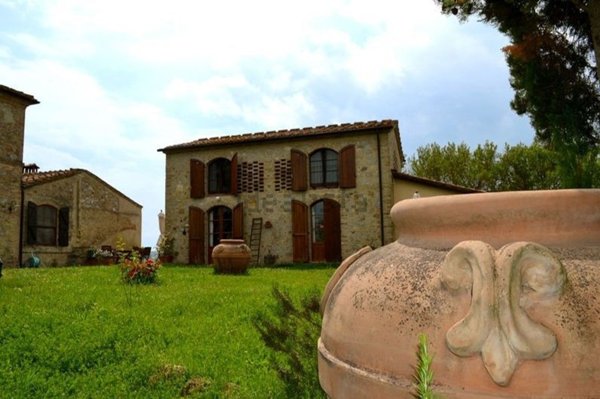 appartamento in vendita a Buonconvento in zona Percenna