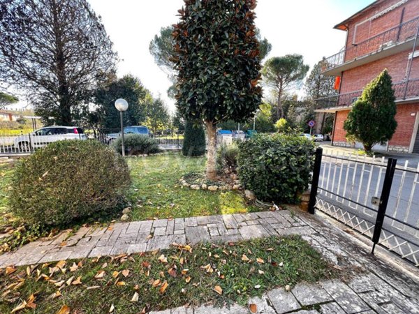 appartamento in vendita a Buonconvento in zona Percenna