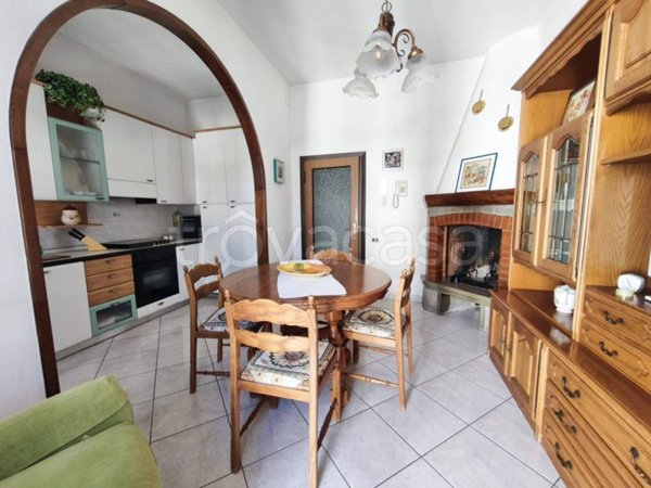 casa indipendente in vendita a Buonconvento in zona Percenna