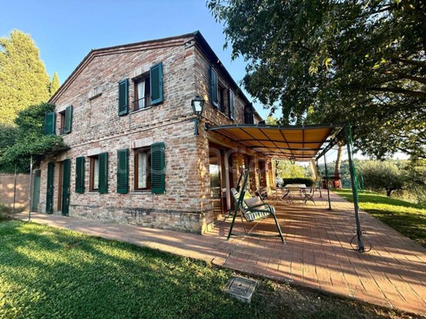 casa indipendente in vendita a Buonconvento