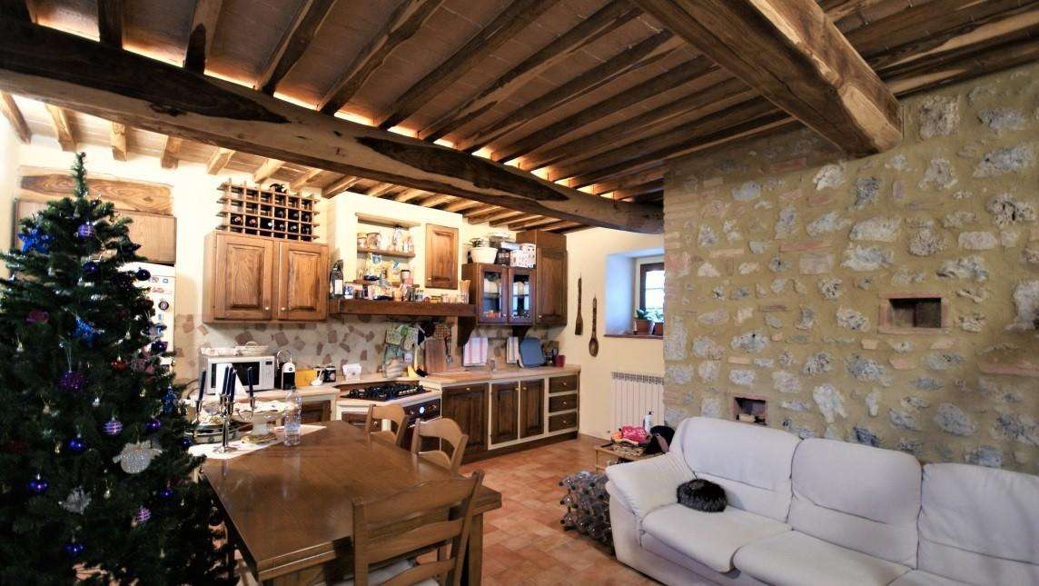 casa semindipendente in vendita a Casole d'Elsa