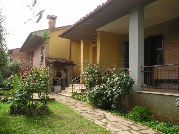 casa indipendente in vendita a Casole d'Elsa