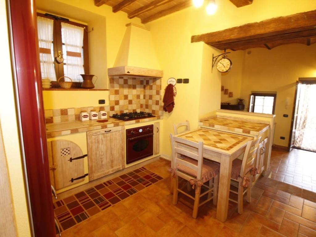 appartamento in vendita a Casole d'Elsa