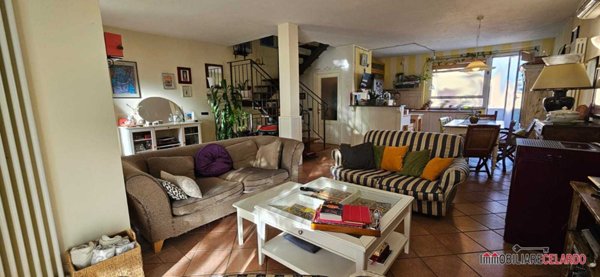 casa indipendente in vendita a Casole d'Elsa