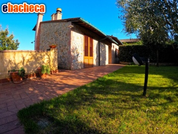 casa indipendente in vendita a Casole d'Elsa