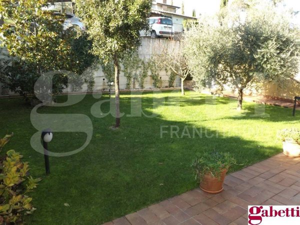 appartamento in vendita a Casole d'Elsa