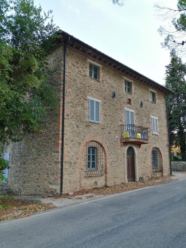 casa indipendente in vendita a Casole d'Elsa
