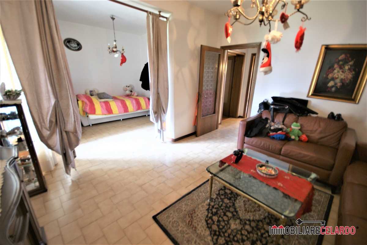 appartamento in vendita a Casole d'Elsa