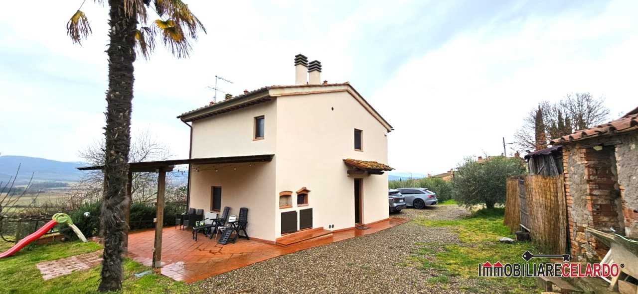 casa indipendente in vendita a Casole d'Elsa
