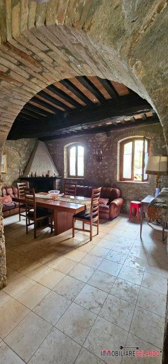 casa indipendente in vendita a Casole d'Elsa