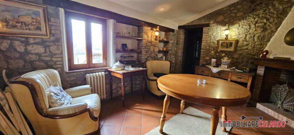 appartamento in vendita a Casole d'Elsa