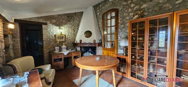 appartamento in vendita a Casole d'Elsa