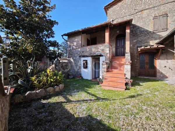 casa indipendente in vendita a Casole d'Elsa