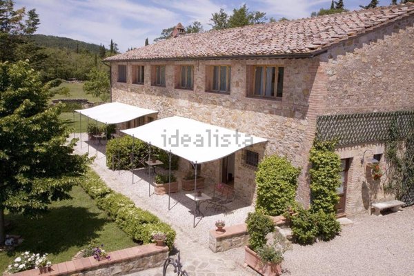 negozio in vendita a Casole d'Elsa
