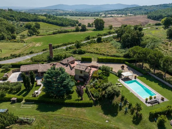casa indipendente in vendita a Casole d'Elsa