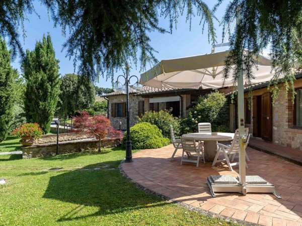 casa indipendente in vendita a Casole d'Elsa