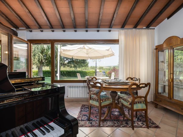 casa indipendente in vendita a Casole d'Elsa