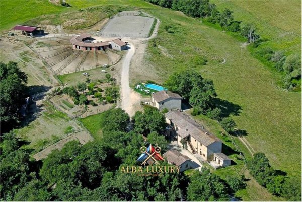 casa indipendente in vendita a Casole d'Elsa