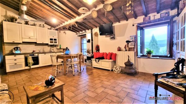appartamento in vendita a Casole d'Elsa