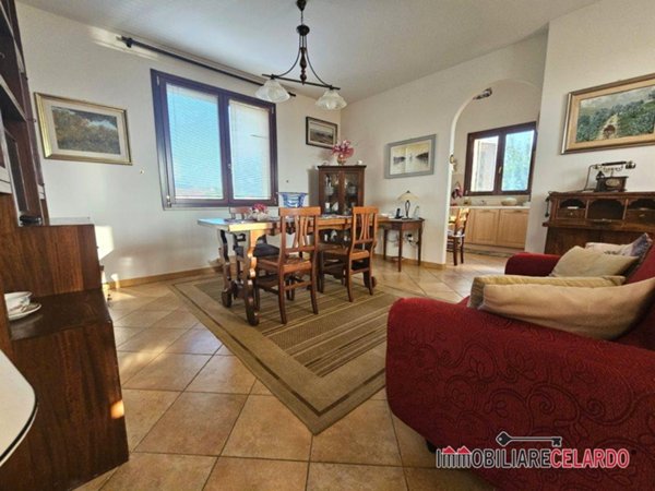 casa indipendente in vendita a Casole d'Elsa