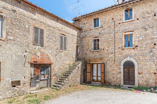 appartamento in vendita a Casole d'Elsa