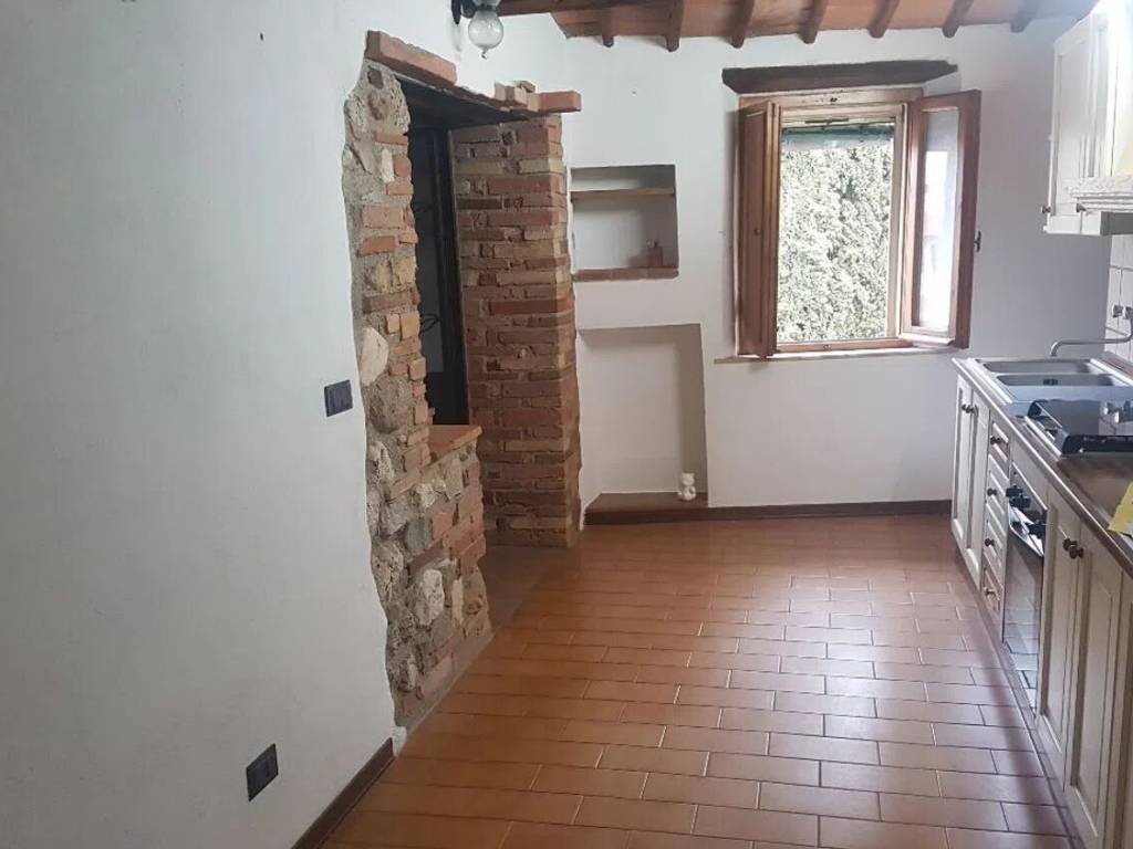 appartamento in vendita a Casole d'Elsa