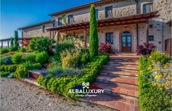 casa indipendente in vendita a Casole d'Elsa