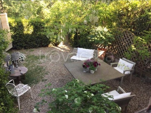 appartamento in vendita a Casole d'Elsa