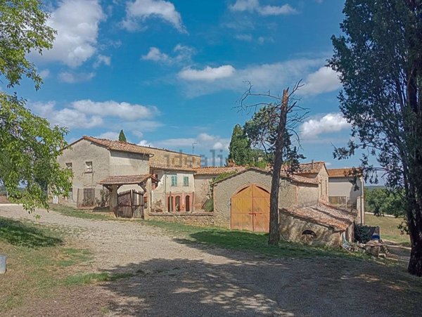 casa indipendente in vendita a Casole d'Elsa