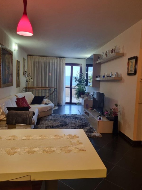 casa indipendente in vendita a Casole d'Elsa