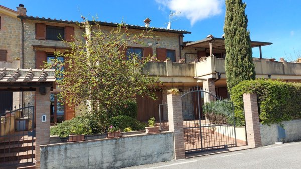 casa indipendente in vendita a Casole d'Elsa