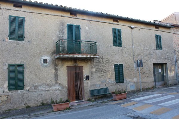 esavano in vendita a Casole d'Elsa