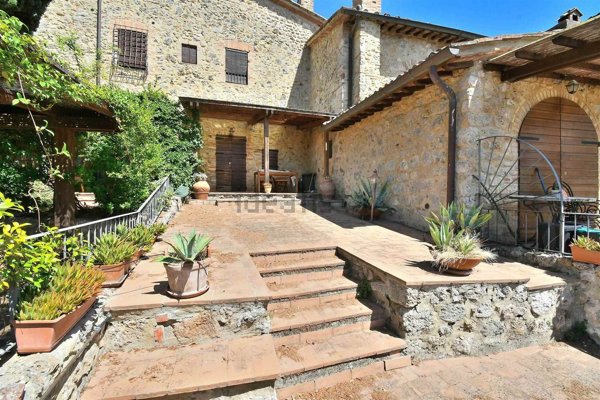 appartamento in vendita a Casole d'Elsa