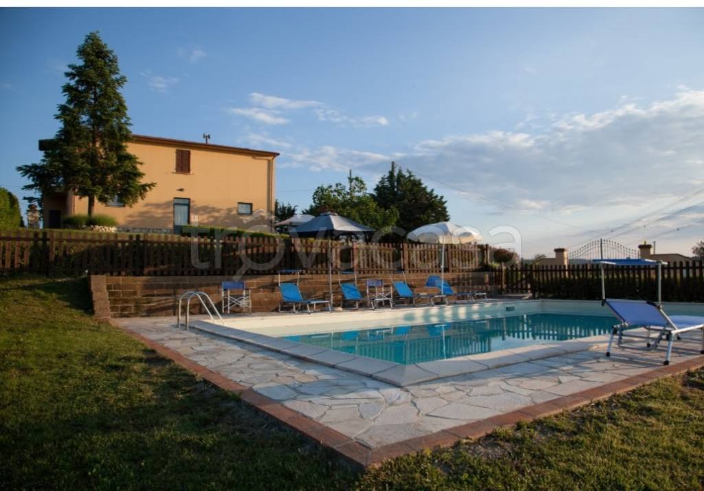 casa indipendente in vendita a Casole d'Elsa