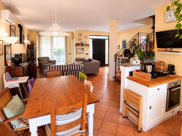 casa indipendente in vendita a Casole d'Elsa