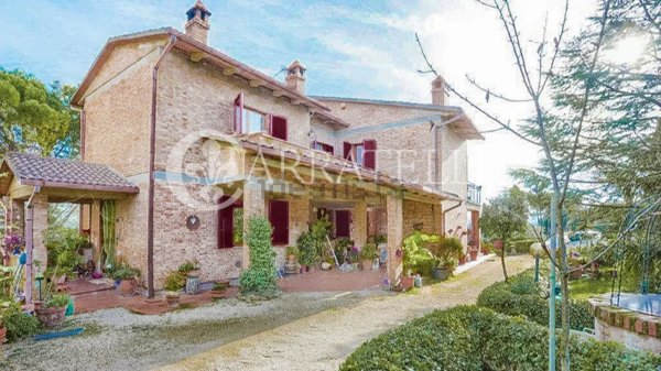 casa indipendente in vendita a Casole d'Elsa
