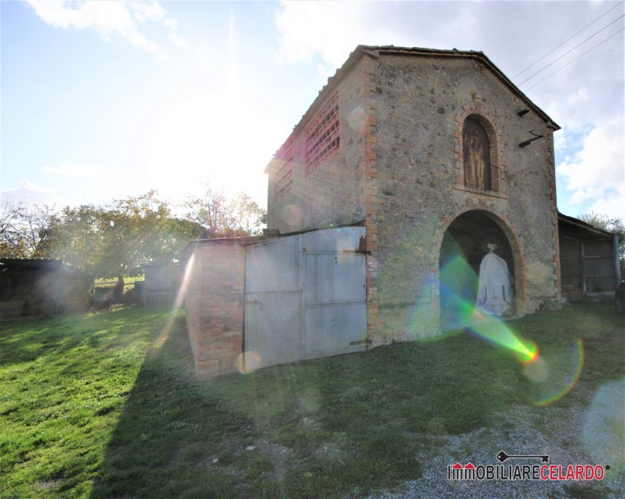 casa indipendente in vendita a Casole d'Elsa