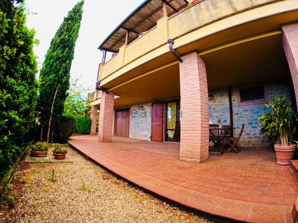 casa indipendente in vendita a Casole d'Elsa