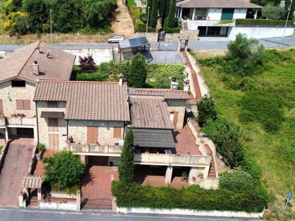 casa indipendente in vendita a Casole d'Elsa