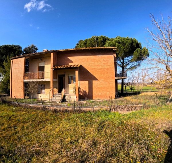 casa indipendente in vendita a Casole d'Elsa