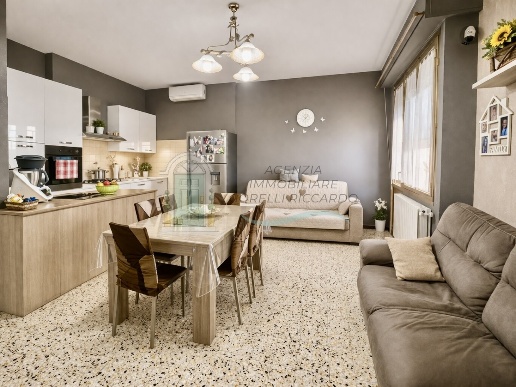 appartamento in vendita a Casole d'Elsa