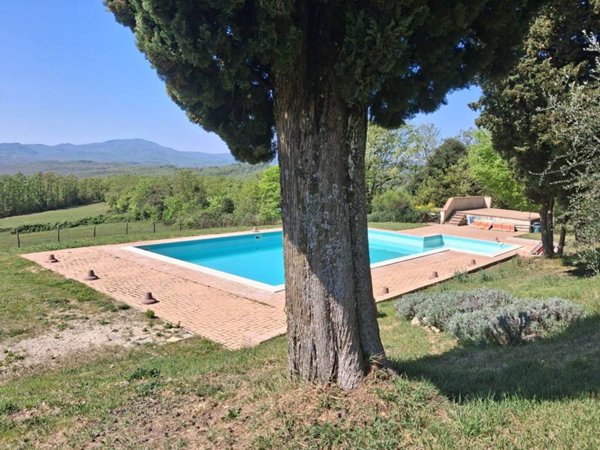 casa indipendente in vendita a Casole d'Elsa