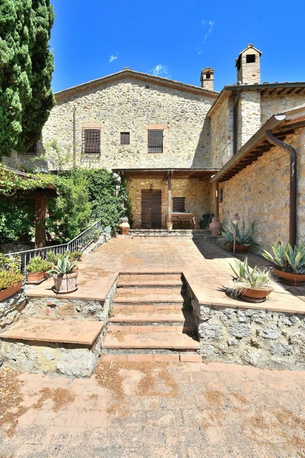 appartamento in vendita a Casole d'Elsa